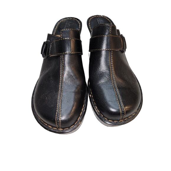 Born Slip On Wedges w/ Buckle Embellishments Black Leather Women Sz 8 Minimalist - Picture 2 of 8